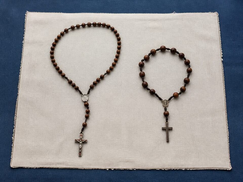Rosary vs chaplet: a related devotional object